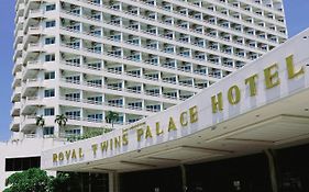 Royal Twins Palace Hotel